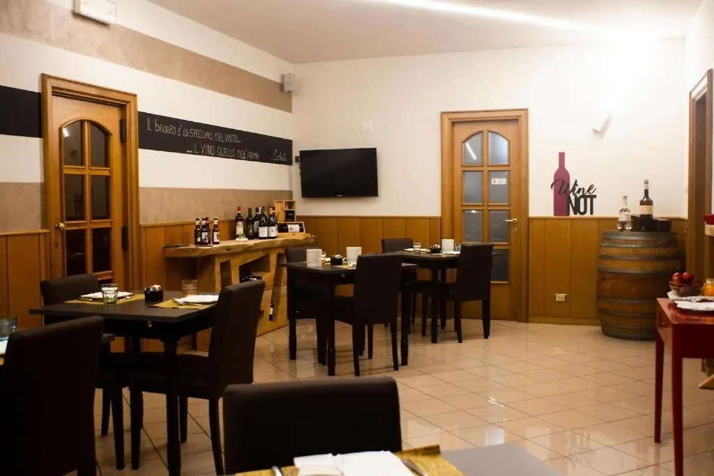Ultra Hotel - Alpino Restaurant Cuasso Al Monte Italien