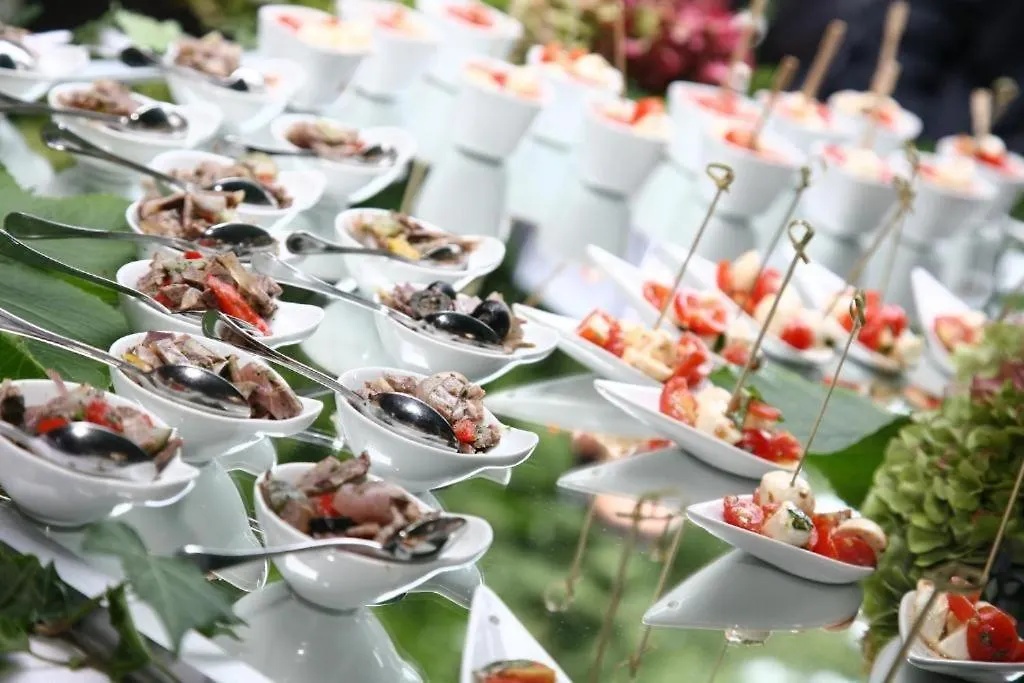 Ultra Hotel - Alpino Restaurant Cuasso Al Monte