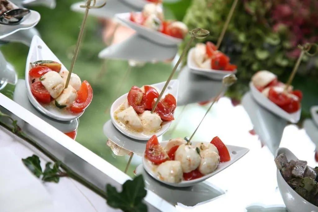 Ultra Hotel - Alpino Restaurant Cuasso Al Monte