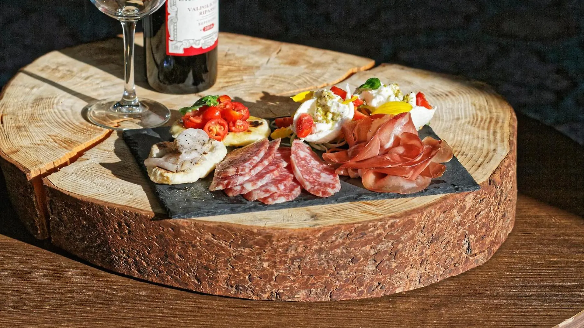 Ultra Hotel - Alpino Restaurant Cuasso Al Monte
