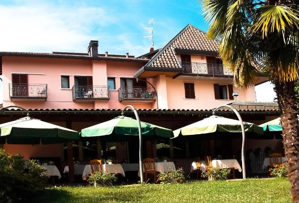 Ultra Hotel - Alpino Restaurant Cuasso Al Monte