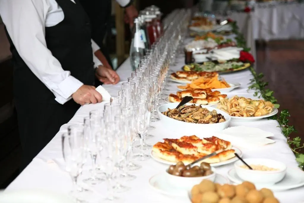 Ultra Hotel - Alpino Restaurant Cuasso Al Monte